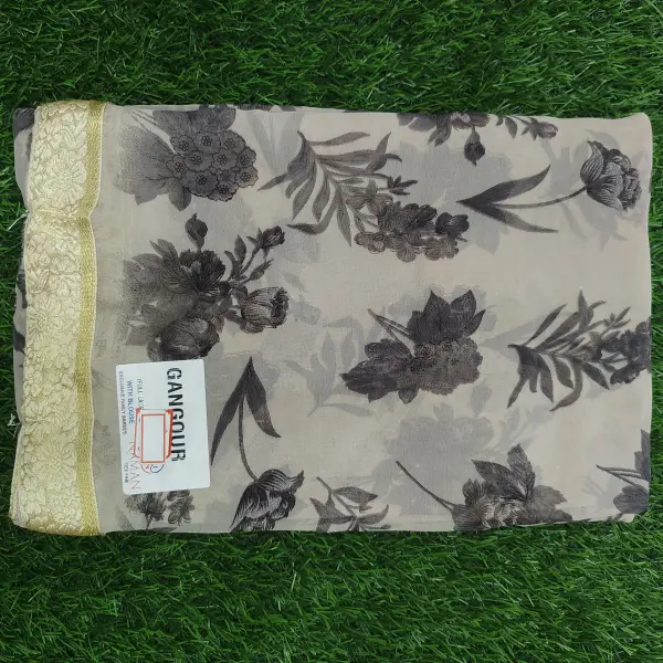 Women Chic Floral Saree with Decorative Fashion Styling