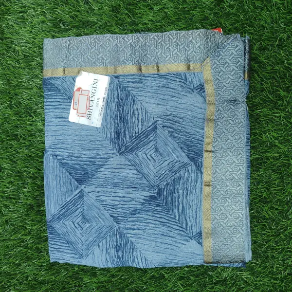 Women Cotton Saree for Daily Elegance with Breathable Lightweight Texture