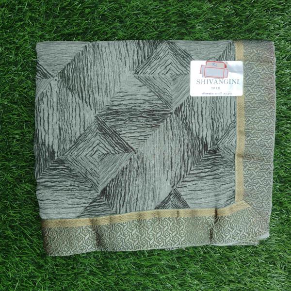 Women Linen Cotton Saree for Comfortable Daily Wear with Minimal Appeal