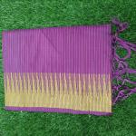 Women Elegant Floral Printed Saree with Chic Border Styling