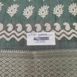 Women Trendy Chic Saree with Smooth Artistic Finish