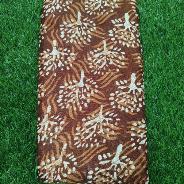 Women Stylish Cotton Saree with Artistic Floral Pattern Work