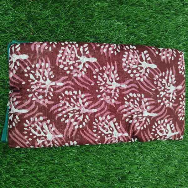 Women Trendy Printed Cotton Saree with Graceful Party Look