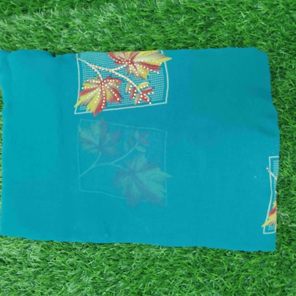 Women Cotton Saree for Gentle Everyday Styling with Relaxed Drape