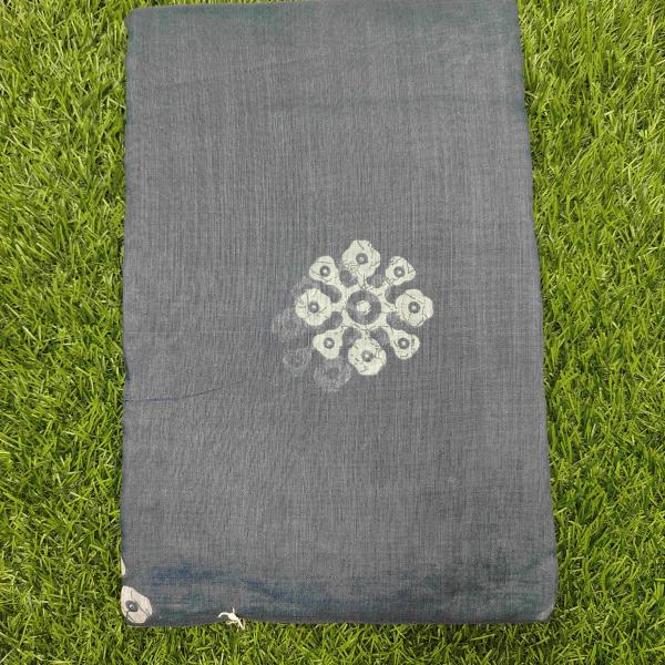 Women Cotton Saree for Summer Comfort with Airy Soft Weaving