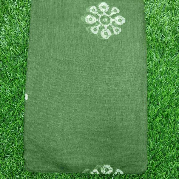 Women Cotton Saree for Relaxed Comfort with Smooth Natural Fabric