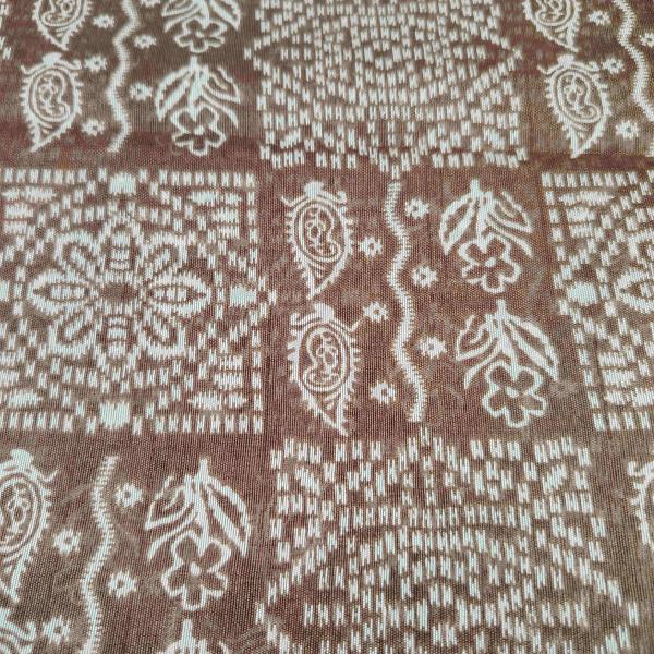 Women Silk Cotton Saree for Rich Weddings with Graceful Texture