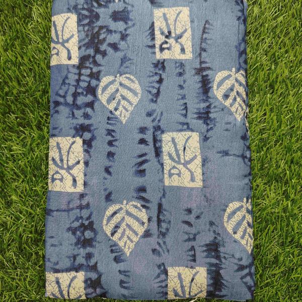 Women Fancy Designer Cotton Saree with Stylish Appearance